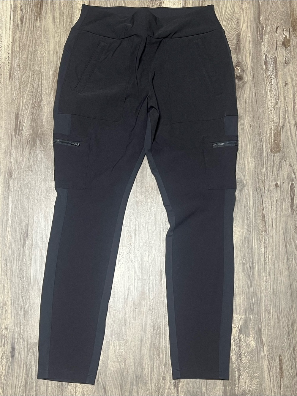 Athleta Headlands Hybrid Cargo Tight Black Size 12